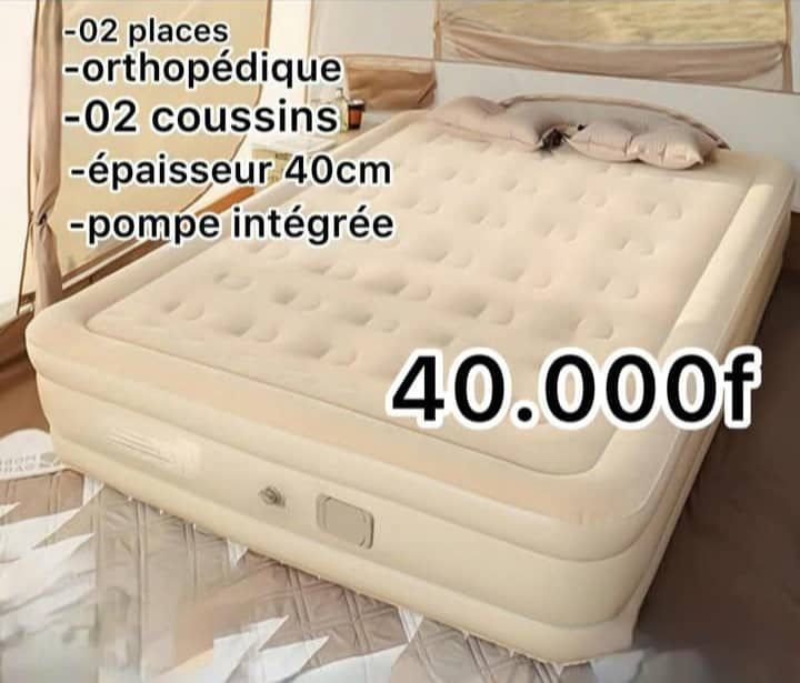 Matelas gonflable pour la maison et camping.